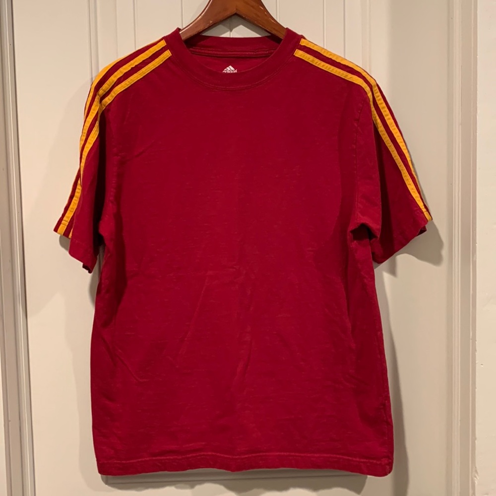 Adidas Burgundy & Gold T-Shirt - Size Medium
